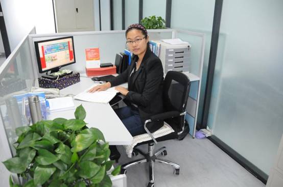 闻丽工作照.jpg